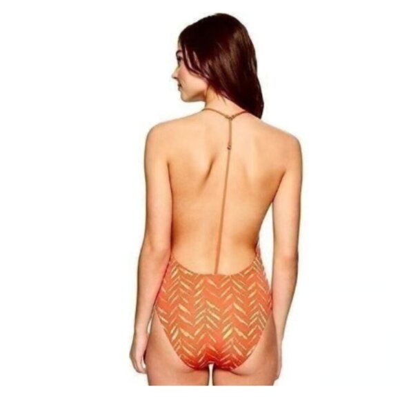 🌞👙NWT Dolce Vita T-Back One Piece Chevron Print Swimsuit in Orange and Gold, M - Picture 2 of 6